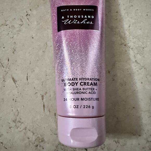Bath & Body Works A Thousand Christmas Wishes Ulta Shea Body Cream Lotion 8 oz - Picture 2 of 6